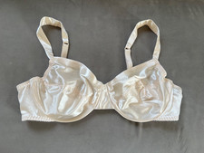 VTG Delicates Bra Size 38B Second Skin Satin Underwire Shiny Gloss Cream 7070
