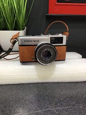 Seltene braune Vintage OLYMPUS TRIP 35 35mm Kamera voll funktionsfähig   