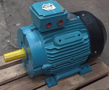 BROOK CROMPTON 22KW 2 POLE 2950RPM 3 PHASE 50HZ 180M FRAME B3 FOOT MULTI MOUNTED