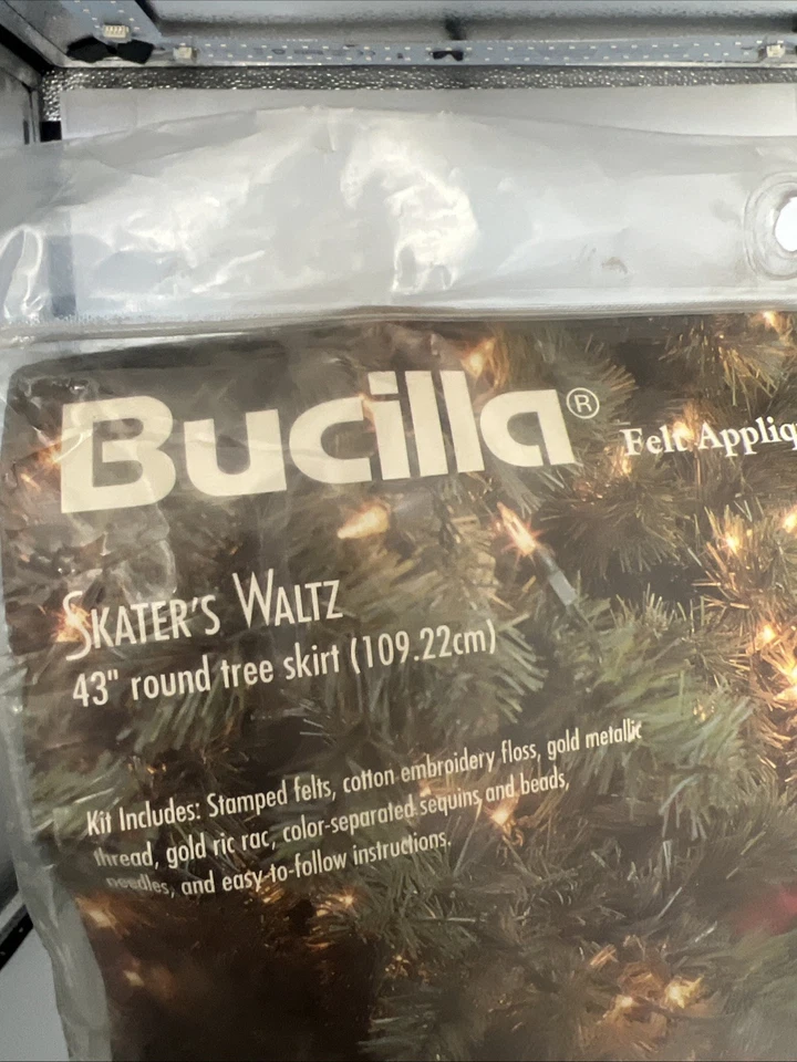 Bucilla Skater's Waltz Felt Applique 43" Tree Skirt Kit Santa Mrs. Claus Snowmen - Image 2 of 4