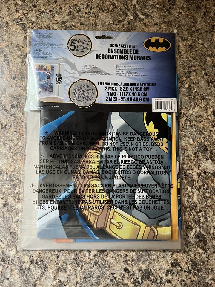 Batman DC Comics Superhero Kids Birthday Party Scene Setters Wall Decoration - Image 2 of 2
