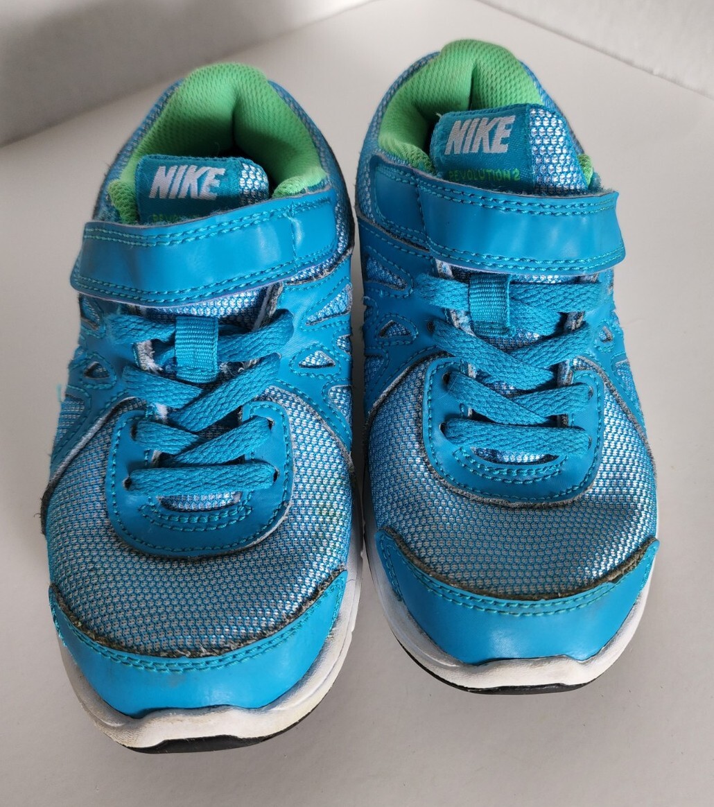 nike revolution 2 psv