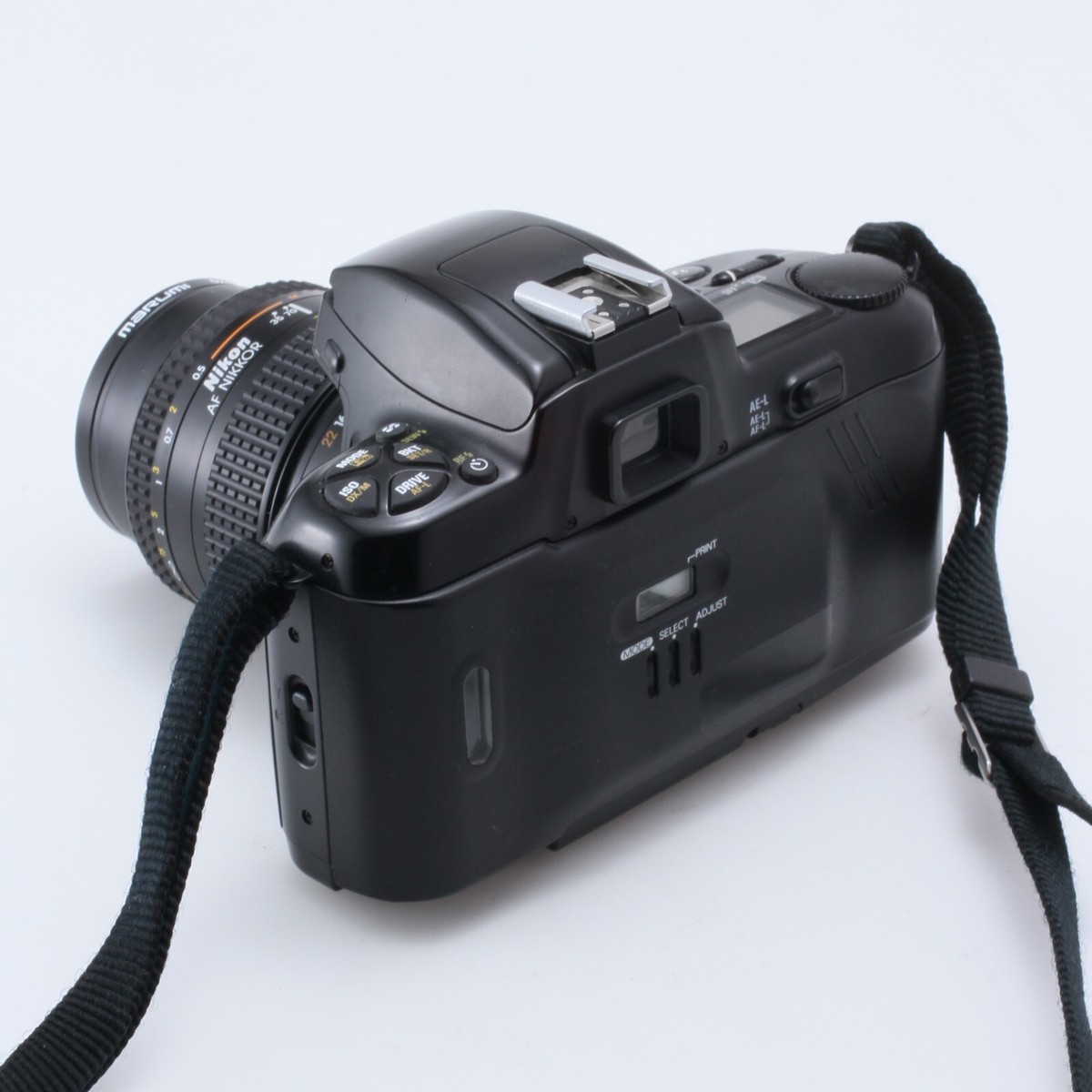 Lot 135 - A Nikon F-601 Quartz Date SLR Camera
