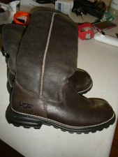 ugg brooks size 7