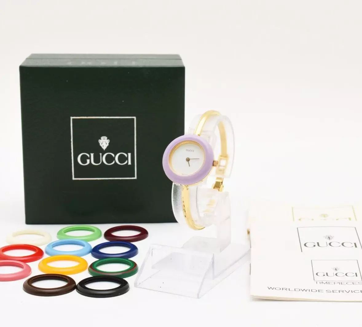 ▶️Montre femme neuve Batt【N comme neuve/boîte】Lunette à changement Gucci 11/12,2 or 12 couleurs JAPON