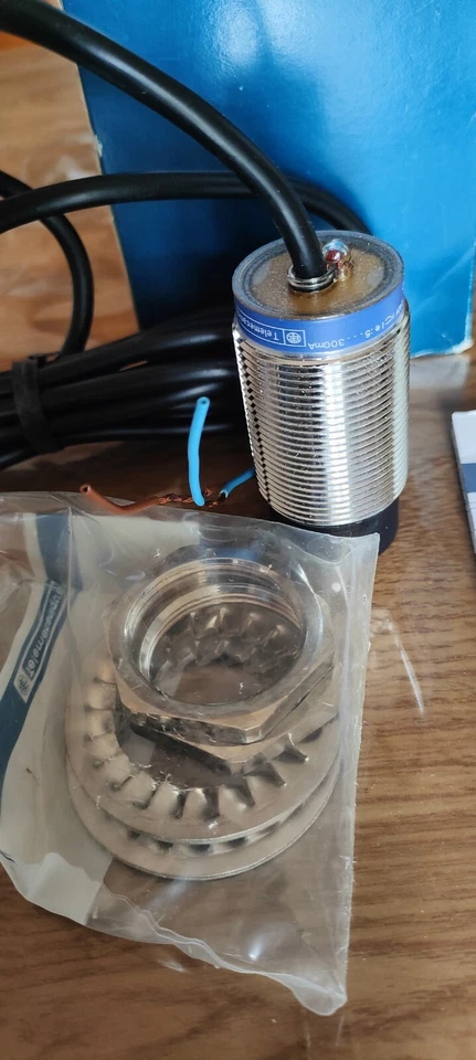 Telemecanique Induktiver Sensor XS2M30MA250 | 091820 - Immagine 4 di 4