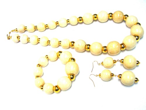 Chunky Round Earthy Cream Wood Bead w/Gold Findings Necklace/Bracelet/Earrings - Picture 6 of 11