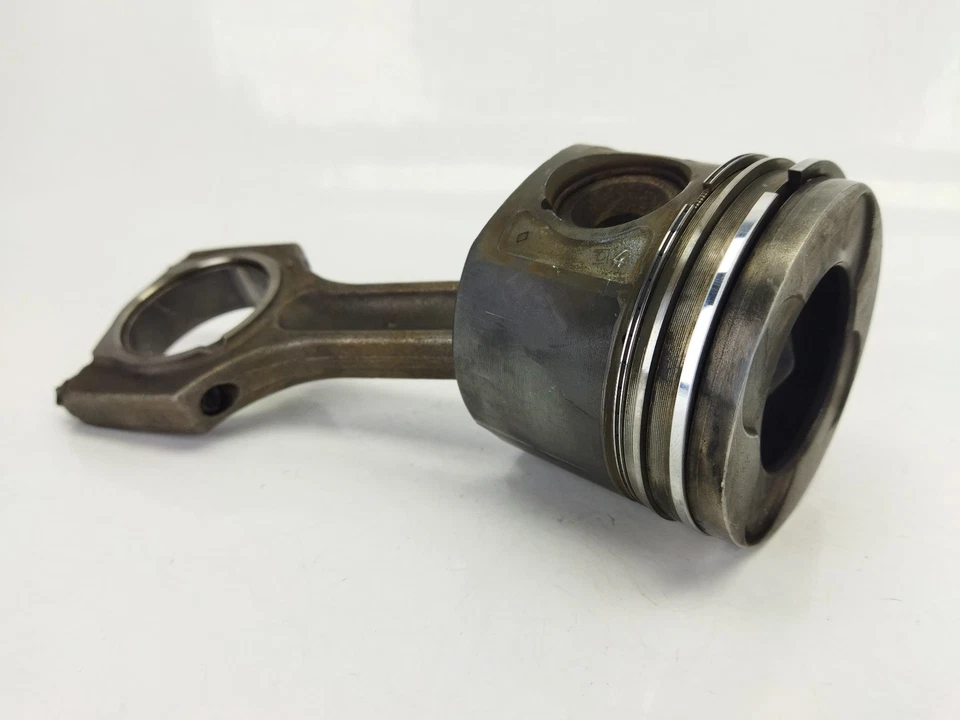 8487E PISTÓN / 143583 BMW X3 E83 2.0 D Foto 4 de 4