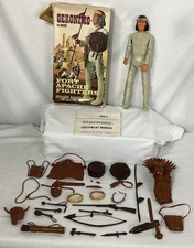 VTG 1967 Louis Marx Toys Johnny West GERONIMO 12" Action Figure w/ Accessories