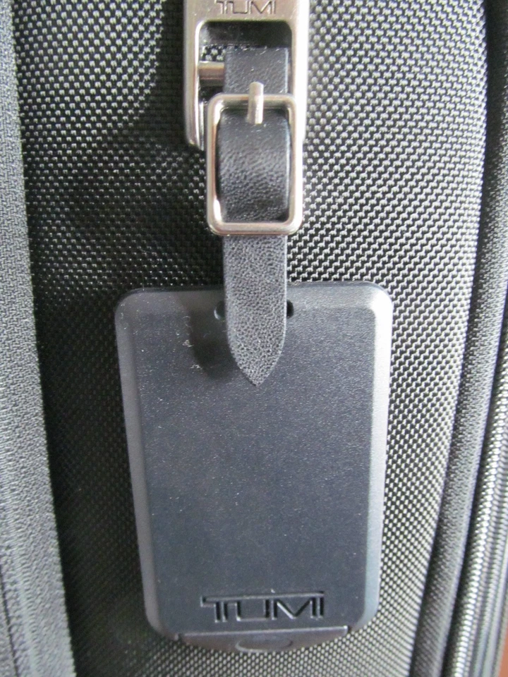 Tumi Merge-Continental Mist Green/Negro, Tapa Frontal Acceso Transporte-$850.00. Nuevo con etiquetas Foto 4 de 4