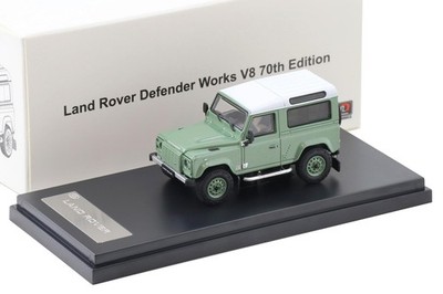 1:64 LCD Models Land Rover Defender Works V8 70th Edition Glasmir green LCD64016