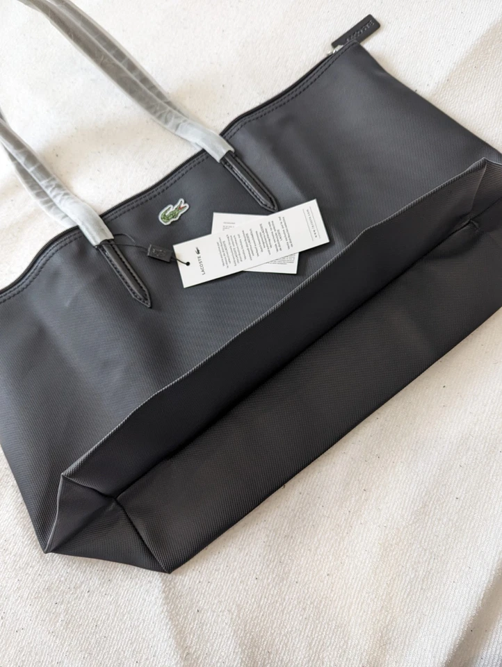 sac a main lacoste noir taille L - Photo 2/4