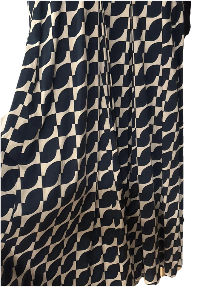 'S Max Mara 长款海军蓝象牙色连衣裙带 3/4 英寸袖拉链打褶二手状况完好! — 第 3/4 张图片