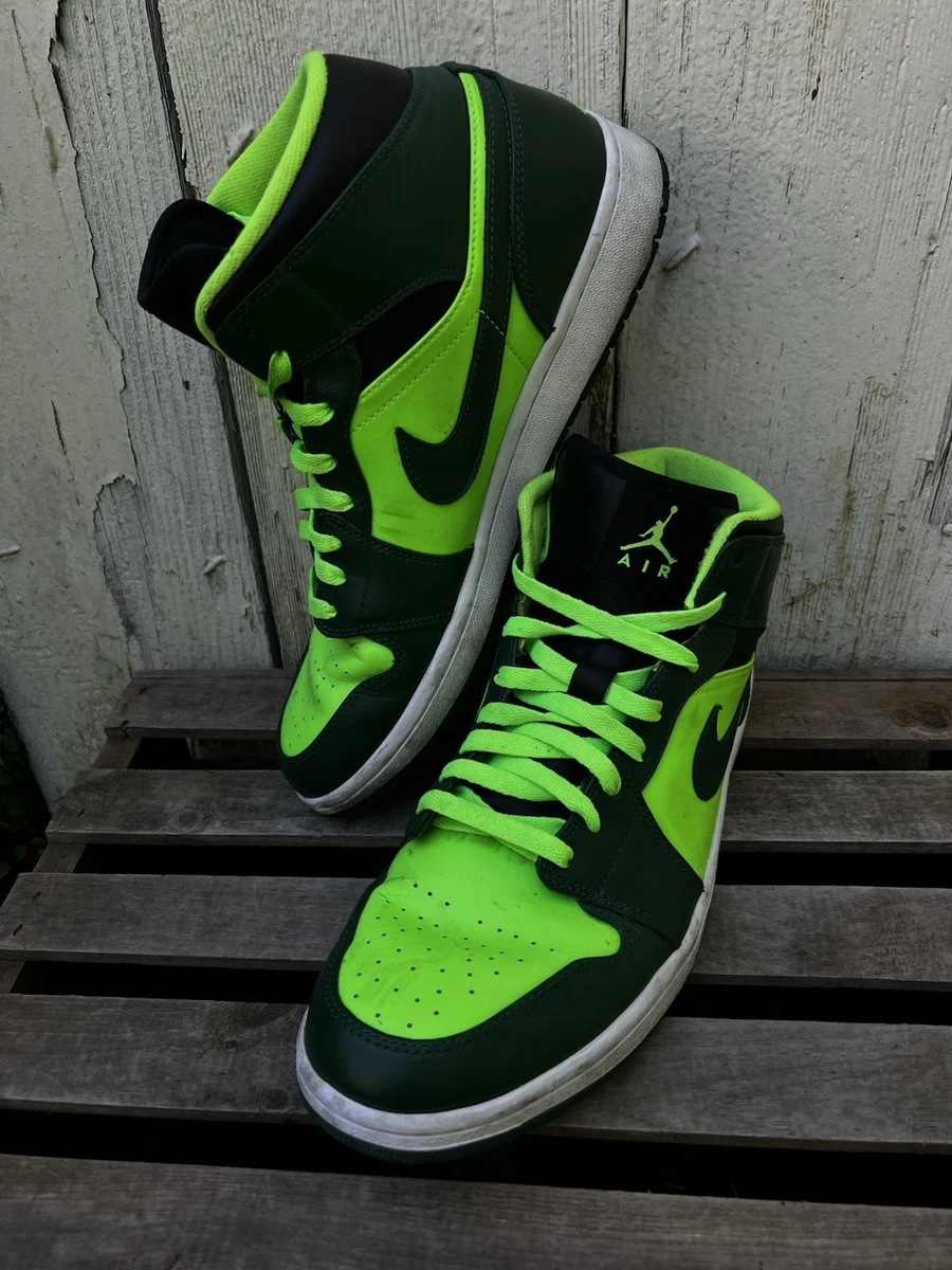 Jordan 1 Hulk - 554724-330 for Sale | Authenticity  display picture 3