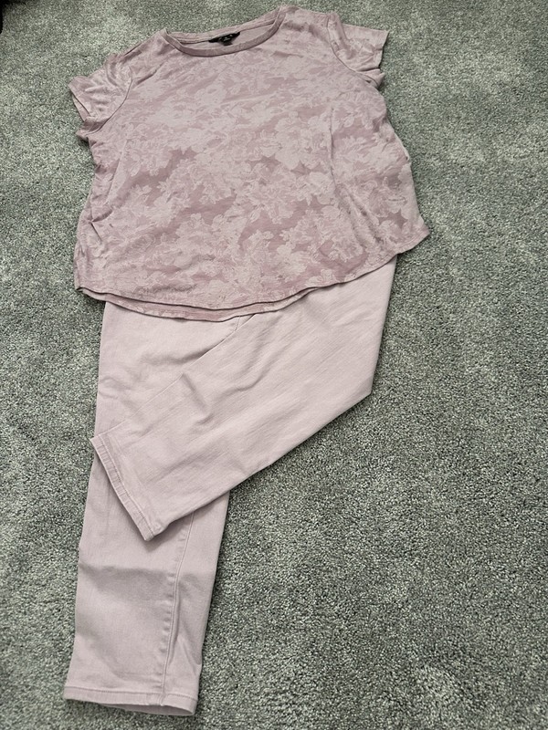 SONOMA Girlfriend Mid Rise Skinny LAVENDER Jeans 12 Vera Wang Top XL Outfit Lot