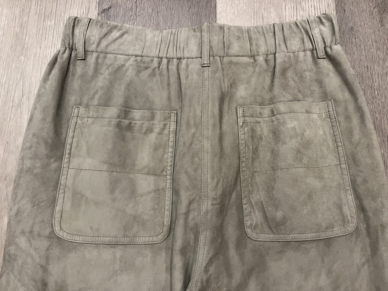 Brunello Cucinelli Women’s Green High-Waisted Suede Leather Pants - Size 6 (US) image 3