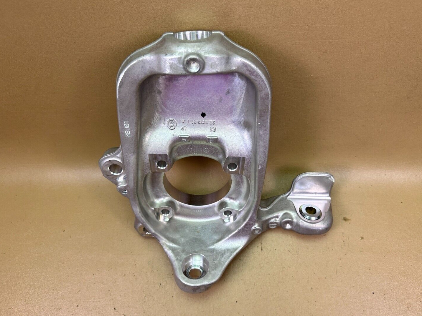 NEW 2003-2008 MASERATI QUATTROPORTE M139 FRONT RIGHT SIDE RH SPINDLE KNUCKLE OEM