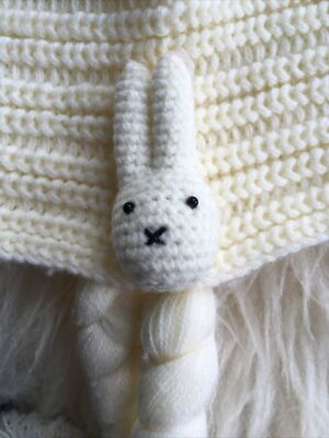 Mädchen Strickmütze Miffy Hase Zopfmuster