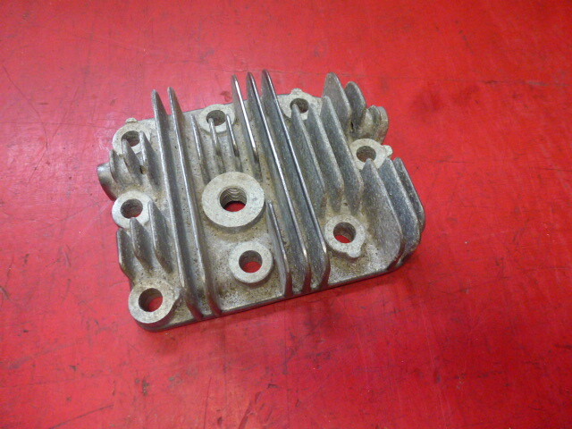 Culasse W39 Bernard corrige les fuites de compression de moteur NOS