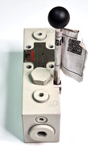 MACGREGOR 1STB4411037D Directional Valve 350bar Via dhl Express