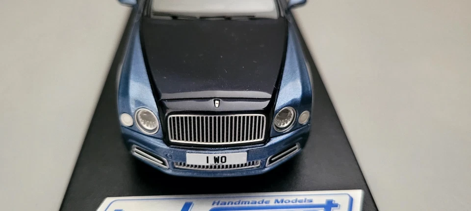 BENTLEY MULSANNE 1/43 LOOKSMART - Photo 2/4