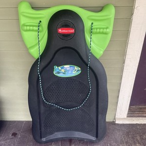 Rubbermaid  4’ Icy Rider MPS Steerable Sled Used Good Condition