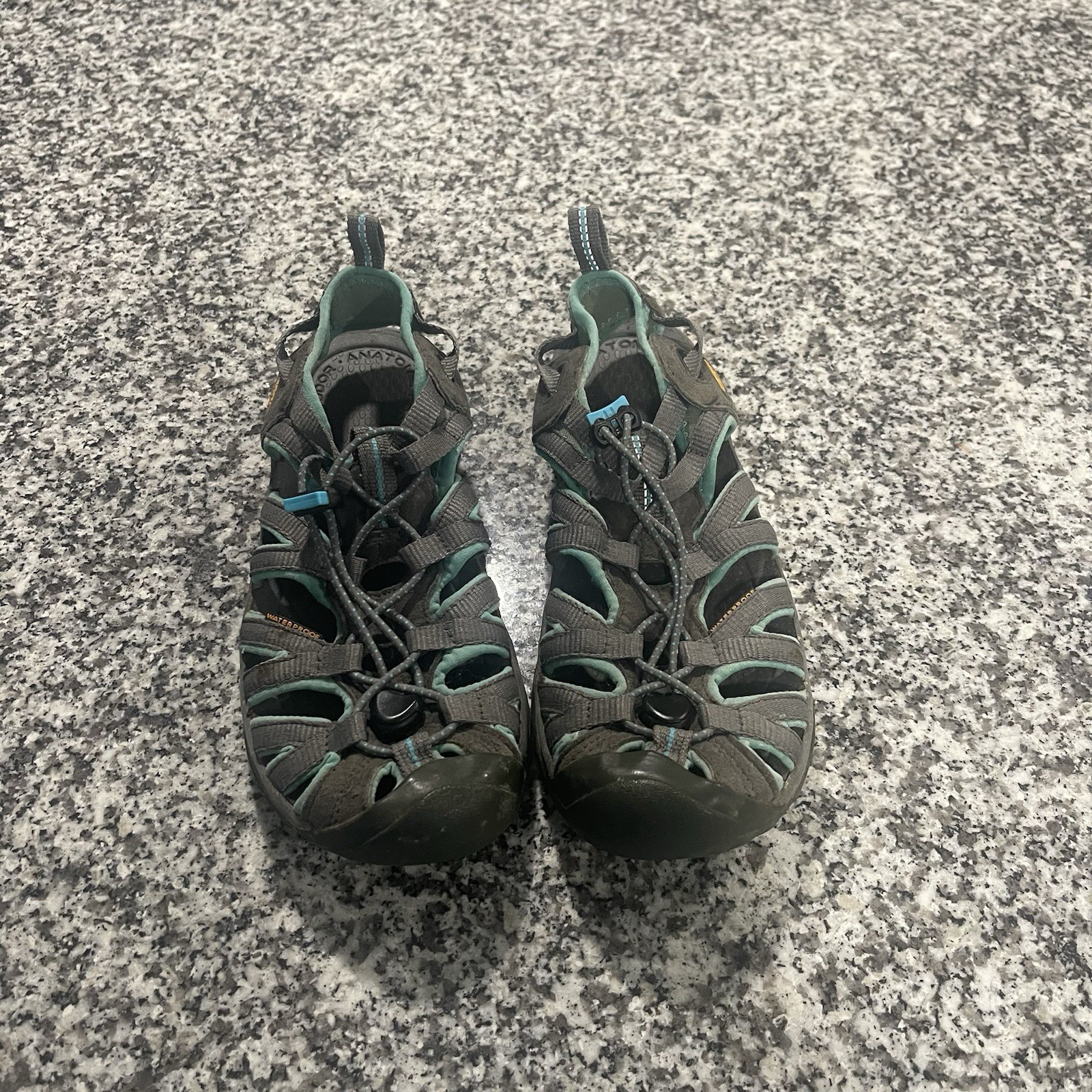 Sandali Keen Footwear Whisper donna 7 punta chiusa outdoor trail escursionismo campeggio