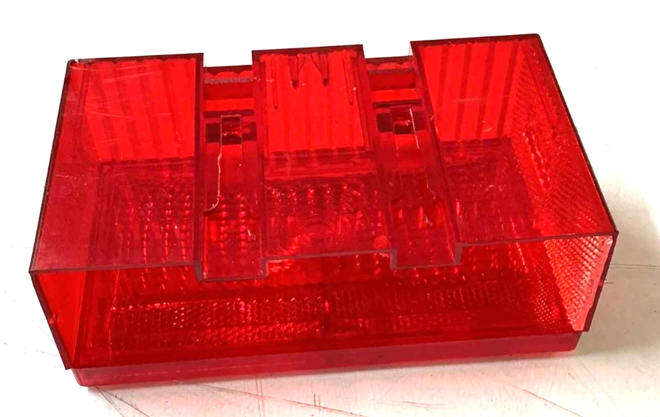 Luz trasera roja Dry Launch SP7 (lado del conductor) - incandescente SP7RBW-9L13 SP7 Foto 3 de 4