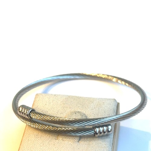 Titanium Steel Cable Bracelet For Men - Picture 3 of 4