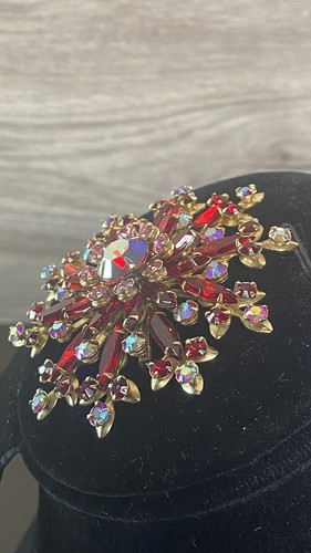 Vintage Starburst Brooch Pin Red Rhinestone Prong Set Gold Tone - Picture 10 of 19