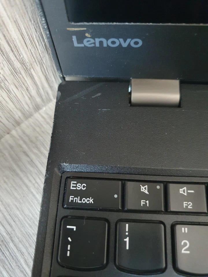 Lenovo ThinkPad P51S i7-6500U @ 2.5GHz 4GB DDR3 NO HDD Grade D ED2910 - Image 4 of 4