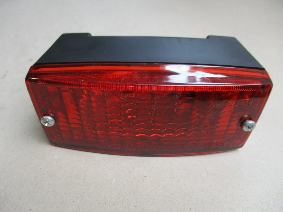 Opel Corsa A Manta Ascona B C Rekord D rear fog light fog tail light New - Image 2 of 4