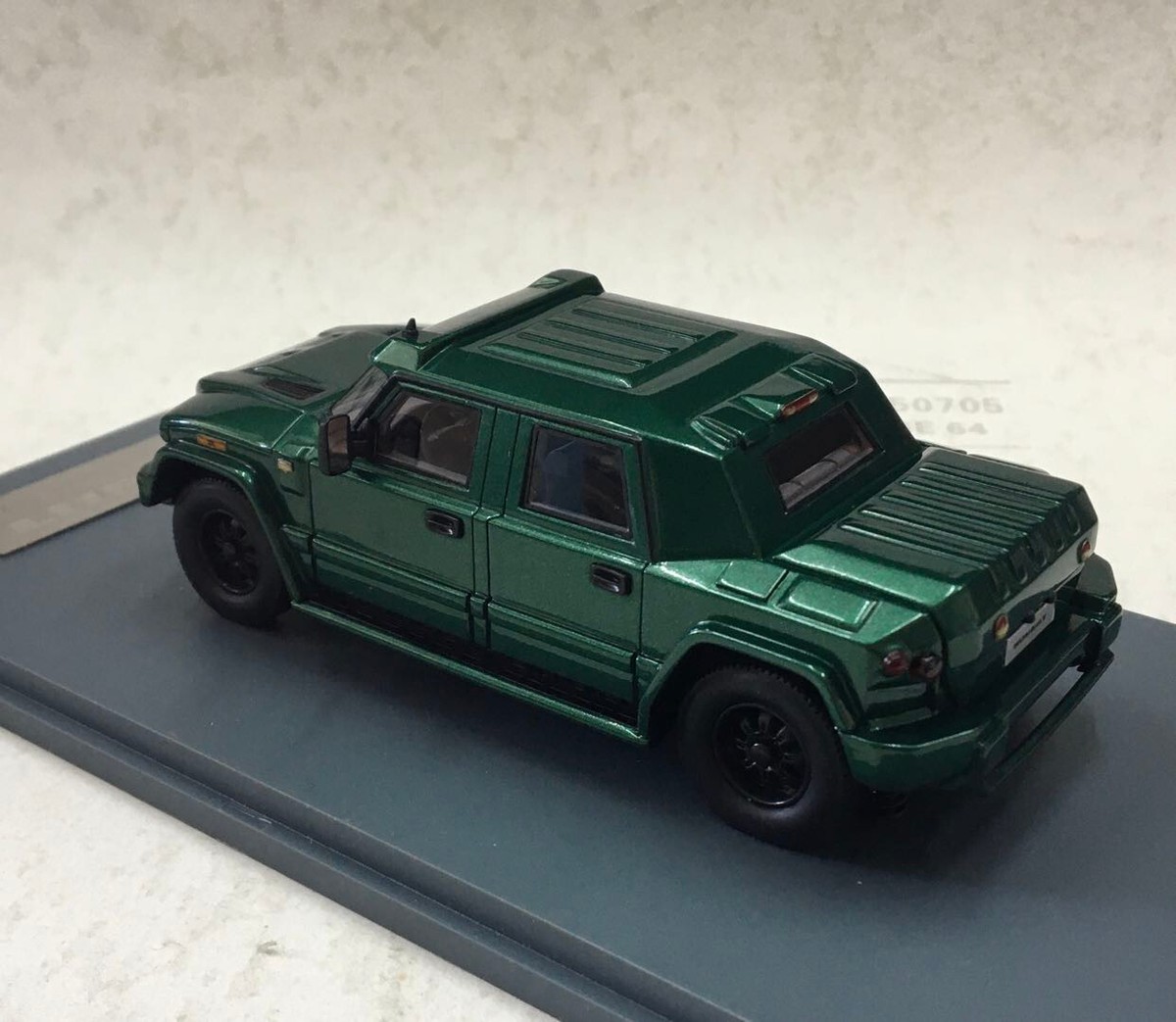 TRL Resin Model Car 1/43 2011 Dartz Kombat Combat T98 Armored