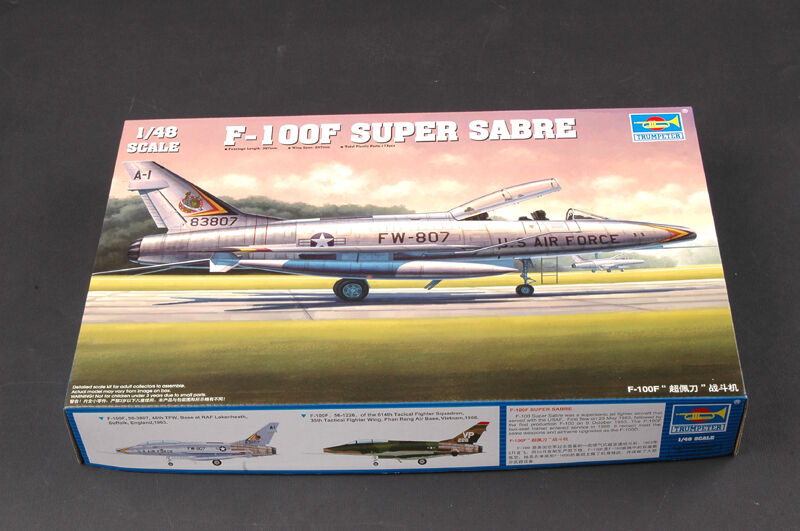 Trumpeter 02840 1/48 F-100F Super Sabre