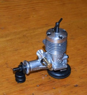 1964 Super Tigre G33 Diesel 1.5cc model airplane engine .09 vintage 09 CL Italy