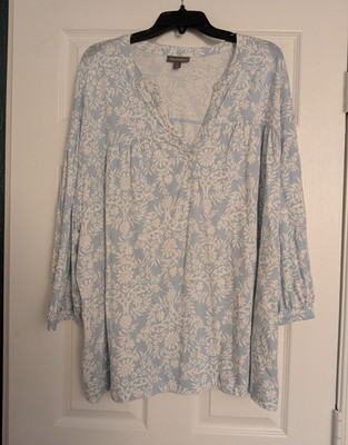 Style & Co. Women s Plus 4X Blue/White Floral V-Neck 3/4 Sleeve Pretty Blouse