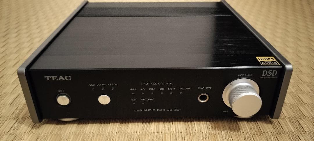 TEAC UD-301 UD-301-B Black DAC DSD converter Headphone Amplifier