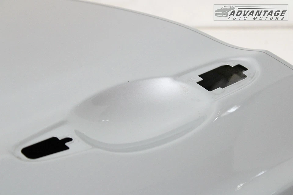 2016-2018 BMW 330E F30 FRONT RIGHT DOOR SHELL PANEL GLACIER SILVER METALLIC OEM - Image 4 of 4