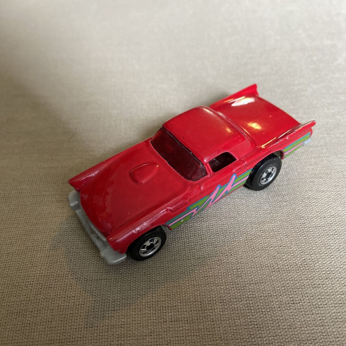 Vintage Hot Wheels 57 T-Bird Mattel Inc 1977 Malaysia Die Vintage Hot Wheels 57 T-Bird Mattel Inc 1977 Malaysia Die