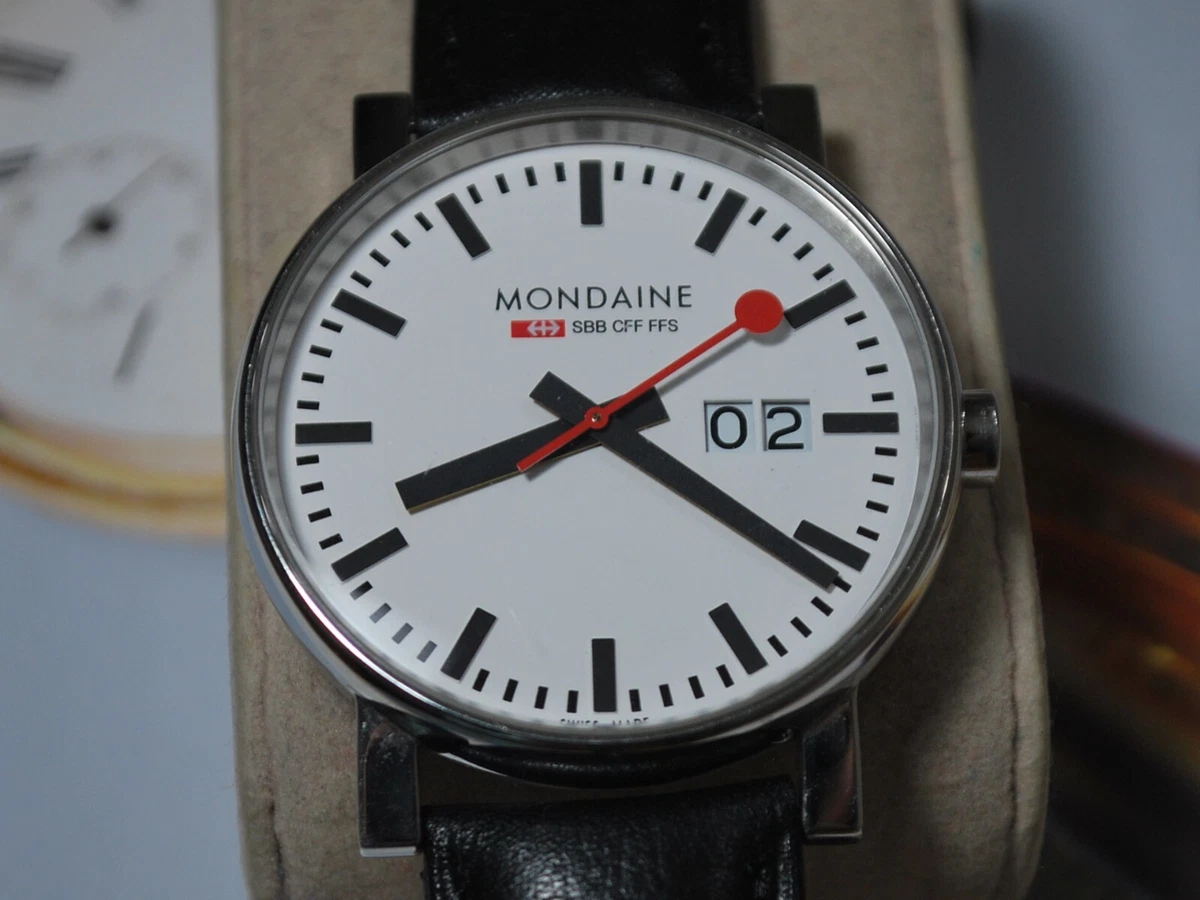 Nice MONDAINE Official Swiss Railways Men s Watch w Original Box