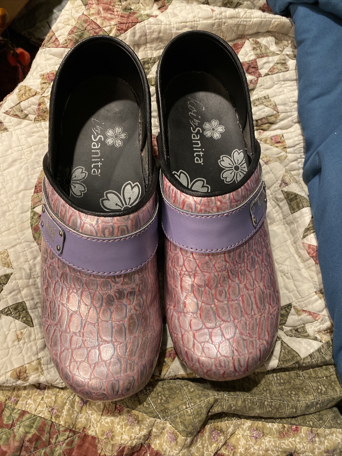 koi by sanita nursing clogs