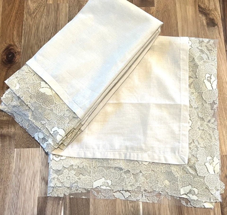 Pier 1 Fabric Napkins Cream Gold Metallic Shabby Chic Lace 20"x20" NWT Set of 4 - Image 2 of 4
