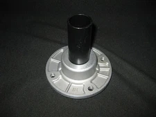 T5 FRONT BEARING RETAINER & Seal Ford (Aluminum Base & Steel Tube)(83-93)346724D