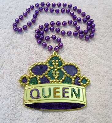 GLITTERED ''QUEEN'S CROWN'' MARDI GRAS  NECKLACE PURPLE BEAD ROYALTY (B708)