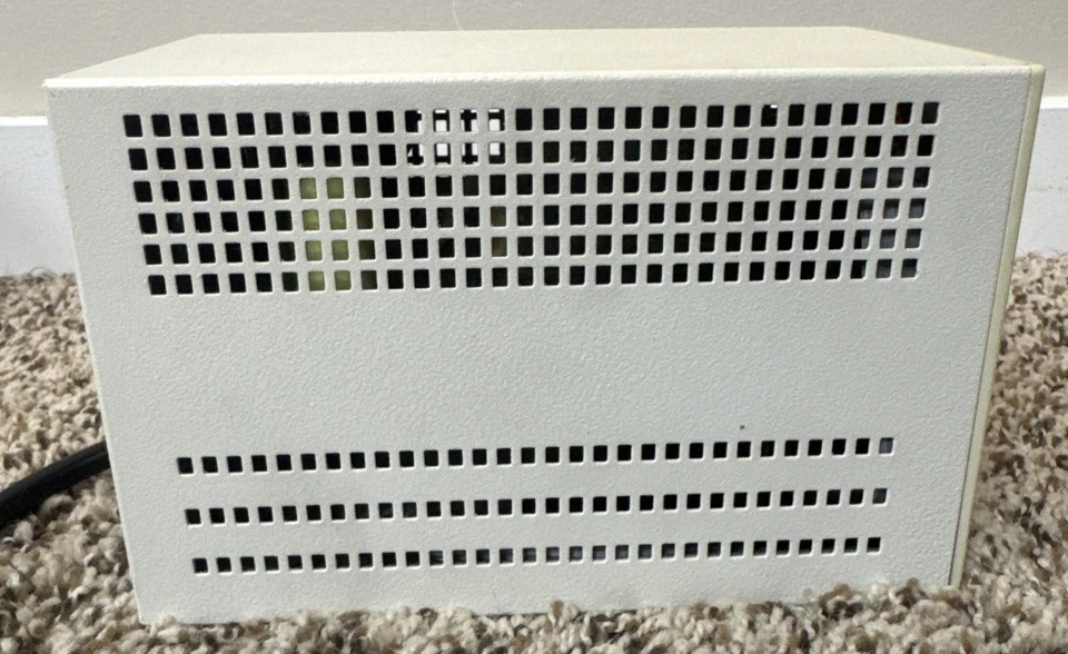 OneAC PC240A-S4S 240VA 4 Input Power Conditioner 60Hz 1 Phase Used 2.2A - Image 4 of 4