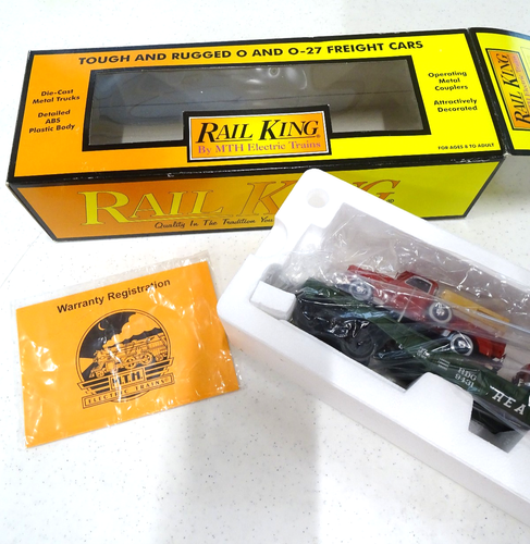 RAIL KING MTH READING FLAT CAR W/ (2) 3100 PICKUP W/ STAKE BED / FEDEX FS - Picture 20 of 22