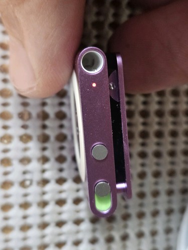 Apple iPod Shuffle 4a generazione 2GB Rosa A1373 TESTATO! - Foto 11 di 13