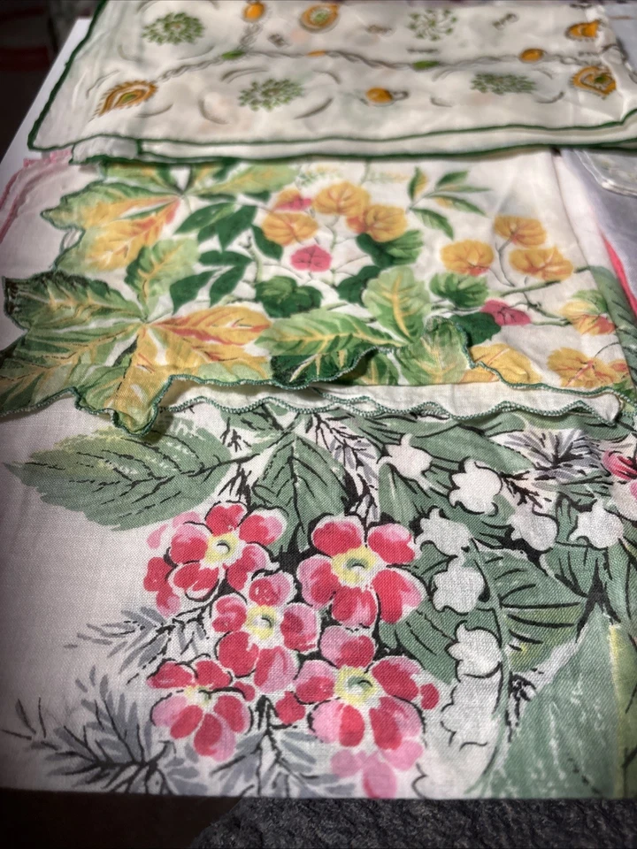 批量 6 件 Hankies 棉花卉 无污渍 准备使用 美丽! 12-14英寸 — 第 2/4 张图片