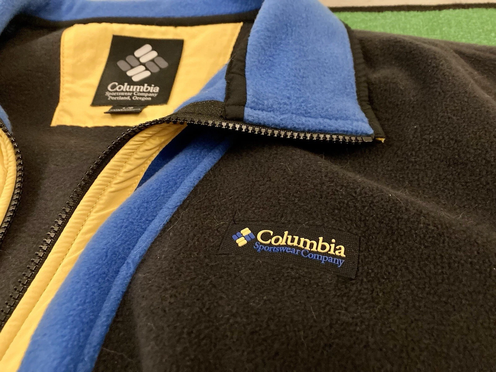 Columbia Fleece Jacket Large