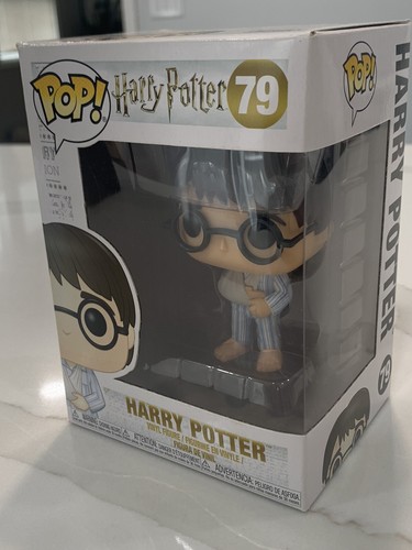 Harry Potter Funko Pop #79 in Pajamas with Arm in a Sling - Picture 11 of 11